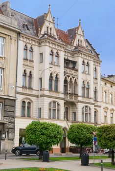 Front of an old building with apartments 