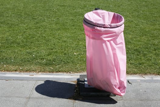 Pink litterbag in the La Villette area - Paris, France.