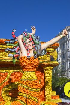 With this occasion the gardens are the theater of construction of monument out of oranges and lemons on a different topic each years.