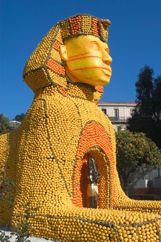 With this occasion the gardens are the theater of construction of monument out of oranges and lemons on a different topic each years.