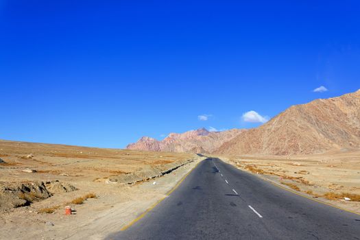 India, the Himalayas, Ladakh, mountain road, the pass