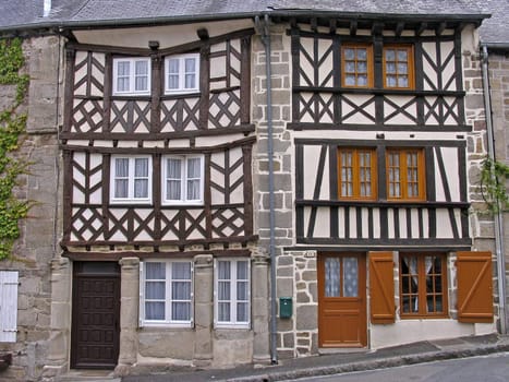 Timber-framed houses near Moncontour, Brittany in the North of France. Fachwerkhaus in Moncontour.