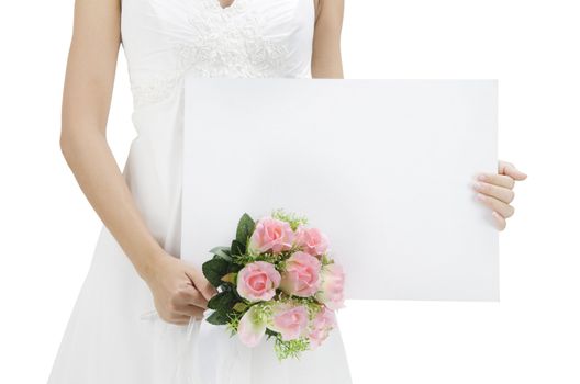 Bride holding a empty white card, ready for text