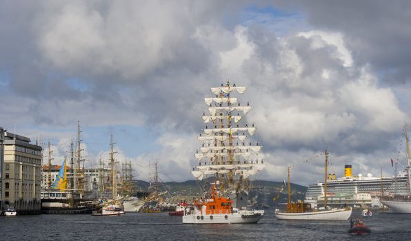 Meksicanskt skoleskip under innseilingen til tallship race 2008 i Bergen