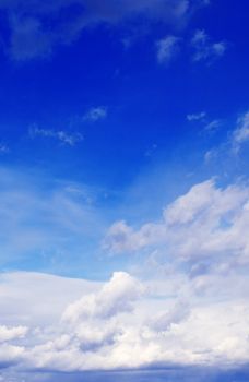 clouds in the blue sky