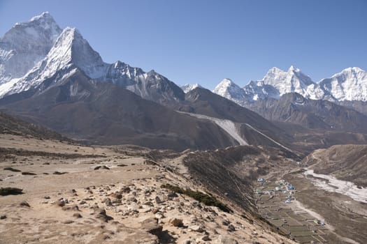 Mountain scenery around Pheriche (4410 Metres) on the trekking route to Everest Base Camp, Nepal