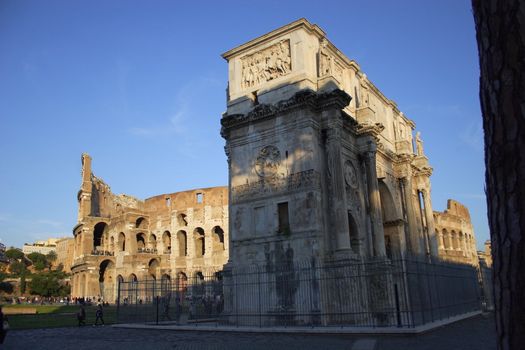 Rome, monuments, tourism, holiday, Italy, Coliseum, Flavian Amphitheatre, culture, Arch of Constantine, europe, famous, historic, landmark, travel, travelers,architecture, art , attraction, building, monument, destination, famous, history, Italian,