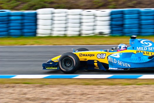 JEREZ DE LA FRONTERA, SPAIN - DEC 04: Franck Montagny of Renault F1 races during a training session on December 04, 2004, in Jerez de la Frontera, Spain