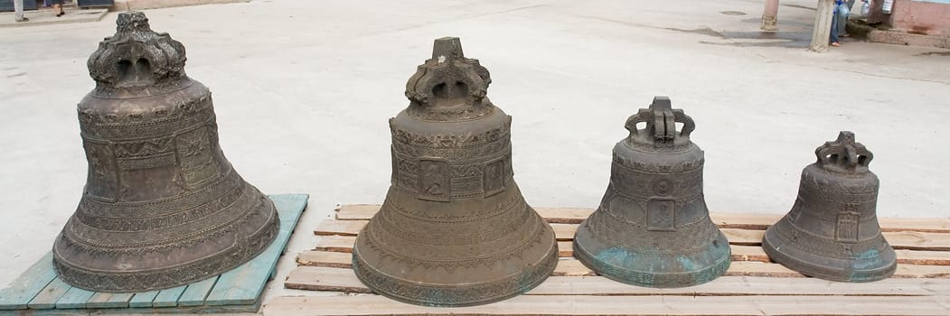 Reconstruction of church. Four big bells for a new temple.