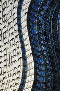 Twisted or warped glass and steel skyscraper structure
