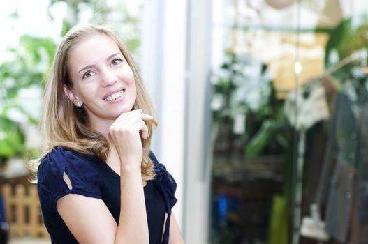 beautiful woman in the mall, happy shopping