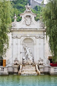 An image of a nice fountain in Salzburg