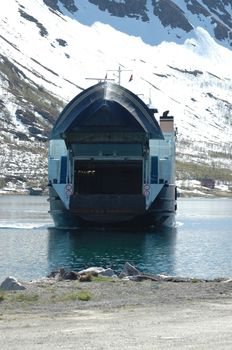 The ferry MF Hasfjord at Tverrfjord