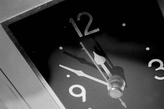 hands of time, black clock