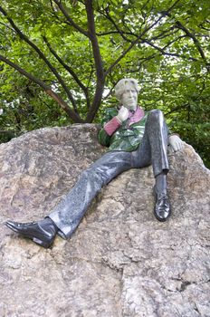 Statue of Oscar Wilde in Merrion Square, Dublin, Ireland