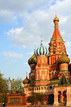 Vasiliy Blazhenniy church on red square in Moscow