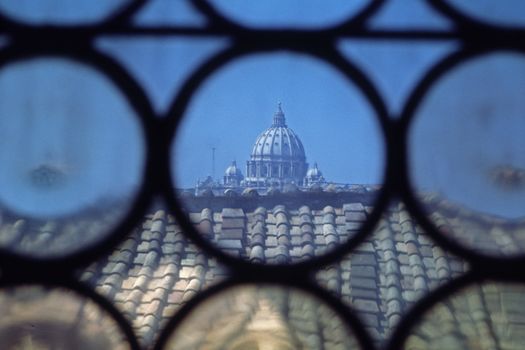 Rome, Basilica of Saint Peter.
Rom, Petersdom, Fenster.