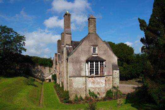 an old mansion in the irish countryside