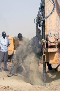 All stages of the drilling of a well in Burkina Faso Faso. Water is with 40 meters of depth and it is necessary to use a truck of drilling. To final manual pump will be assembled so that the well is protected from all pollution outside. A well costs 8000 Euro which are financed by humanitarian associations.