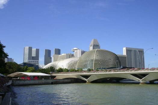 The Esplanade is located at Waterfront, Marina Bay, mouth of Singapore River. 