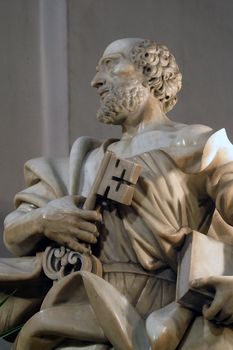 Statue of apostle Saint Peter