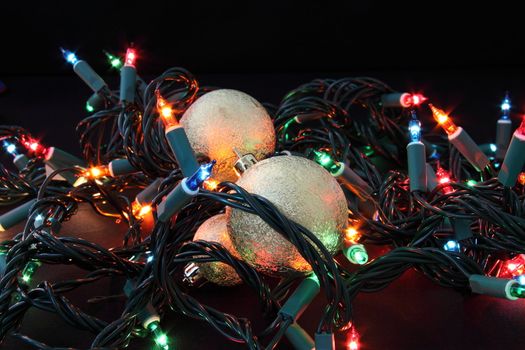fairy lights and balls