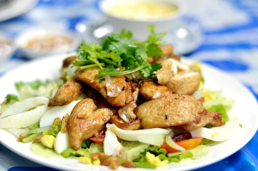 Caesar Salad with fried chicken  and  fresh vegetable