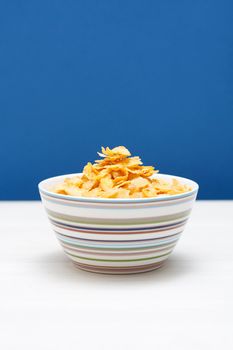 A bowl of corn flakes