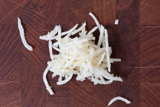 Delicious white grated horse radish