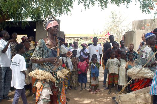 The festival of establishment of a usual chief in Burkina Faso Faso lasts three days. The usual chief succeeds his father deceased, it is always the groin of the family and always a man. It is a very rare event because a chief can be replaced only after his death. During establishment it is the festival and all the area is invited. This festival occurs to Kokemnour�, small village in the East of Burkina Faso Faso in the province of Kouritanga. These three days are punctuated of dance, meal and especially of traditional ceremonies African. The Chief is the King and can be established only by chiefs more important than him.                                