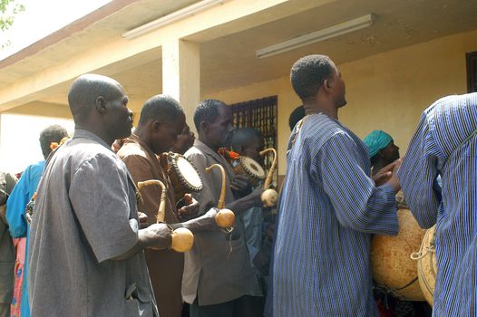 The festival of establishment of a usual chief in Burkina Faso Faso lasts three days. The usual chief succeeds his father deceased, it is always the groin of the family and always a man. It is a very rare event because a chief can be replaced only after his death. During establishment it is the festival and all the area is invited. This festival occurs to Kokemnour�, small village in the East of Burkina Faso Faso in the province of Kouritanga. These three days are punctuated of dance, meal and especially of traditional ceremonies African. The Chief is the King and can be established only by chiefs more important than him.                                