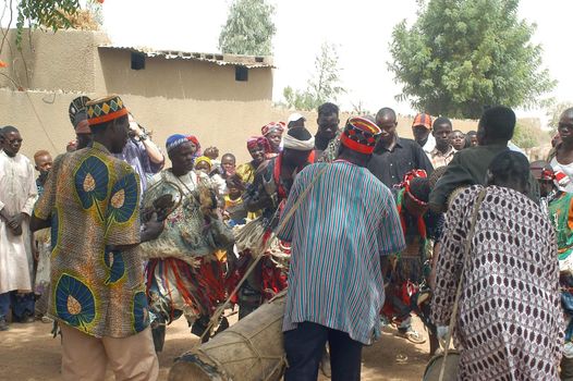 The festival of establishment of a usual chief in Burkina Faso Faso lasts three days. The usual chief succeeds his father deceased, it is always the groin of the family and always a man. It is a very rare event because a chief can be replaced only after his death. During establishment it is the festival and all the area is invited. This festival occurs to Kokemnour�, small village in the East of Burkina Faso Faso in the province of Kouritanga. These three days are punctuated of dance, meal and especially of traditional ceremonies African. The Chief is the King and can be established only by chiefs more important than him.                                