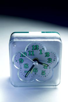 a simple clock on the white and black background