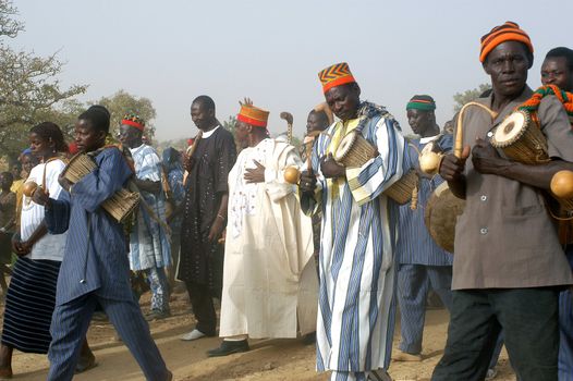 The festival of establishment of a usual chief in Burkina Faso Faso lasts three days. The usual chief succeeds his father deceased, it is always the groin of the family and always a man. It is a very rare event because a chief can be replaced only after his death. During establishment it is the festival and all the area is invited. This festival occurs to Kokemnour�, small village in the East of Burkina Faso Faso in the province of Kouritanga. These three days are punctuated of dance, meal and especially of traditional ceremonies African. The Chief is the King and can be established only by chiefs more important than him.                                