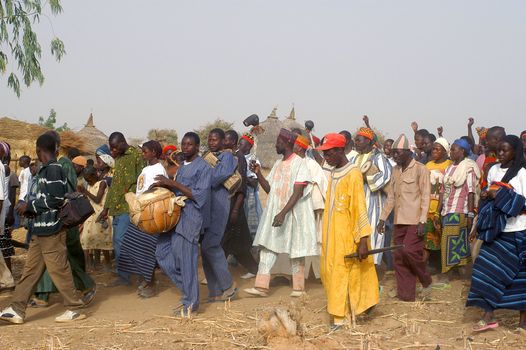 The festival of establishment of a usual chief in Burkina Faso Faso lasts three days. The usual chief succeeds his father deceased, it is always the groin of the family and always a man. It is a very rare event because a chief can be replaced only after his death. During establishment it is the festival and all the area is invited. This festival occurs to Kokemnour�, small village in the East of Burkina Faso Faso in the province of Kouritanga. These three days are punctuated of dance, meal and especially of traditional ceremonies African. The Chief is the King and can be established only by chiefs more important than him.                                