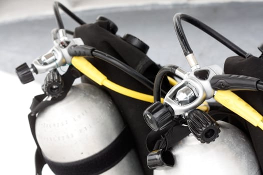 Diving equipment