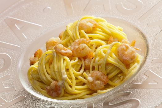spaghetti with prawns