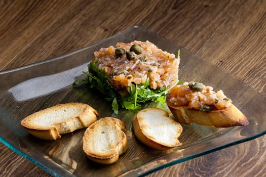 salmon tartar
