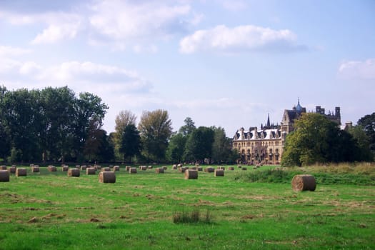  Christ Church Meadow, Oxford, UK is the land that belongs to the church-college. Christ Church is one of the colleges of Oxford Univeristy and at the same time the Cathedral church of the diocese of Oxford.