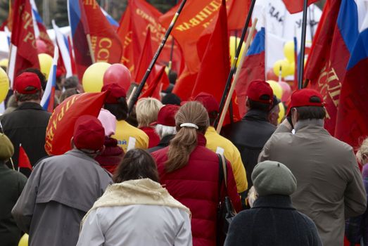 special toned, focus point on center of photo(young woman head),no TM on flags