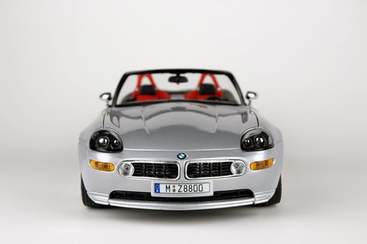 BMW Z 8 - Model car - Scale 1/24