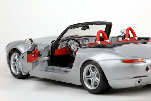 BMW Z 8 - Model car - Scale 1/24