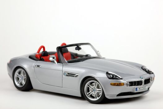 BMW Z 8 - Model car - Scale 1/24