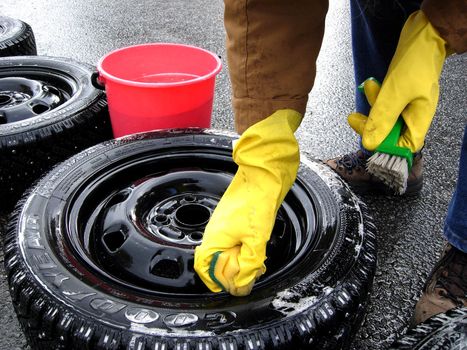 Cleaning Winter tyre.
Norway 2008.