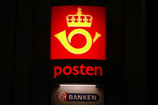 Norwegian mail sign. Posten, 2006. Nightshoot.