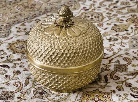 Metal oriental style ball-shaped box for jewellery