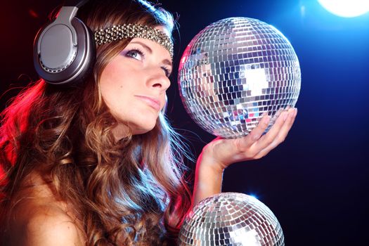 disco girl music in head phones