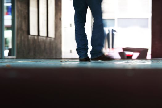 leg on the street