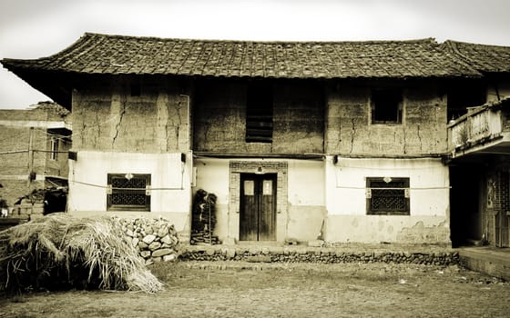 An old farmhouse in a small village in China
