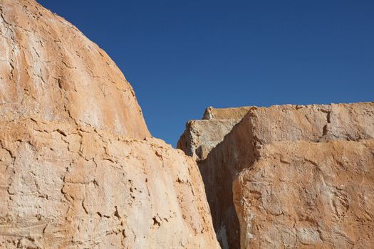 Building in the desert - Tunisia